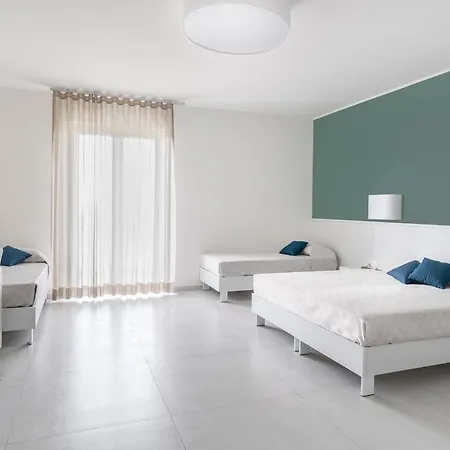 Alfema Hotell Ugento