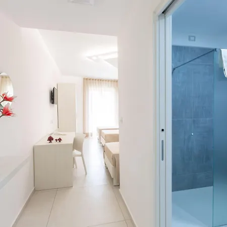 Alfema Hotell Ugento