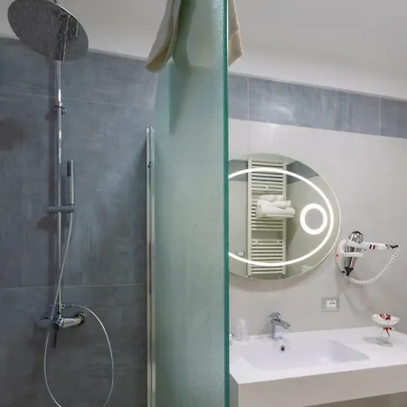 Alfema ホテル ウジェント